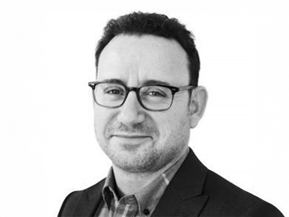 Paul Ichilcik headshot